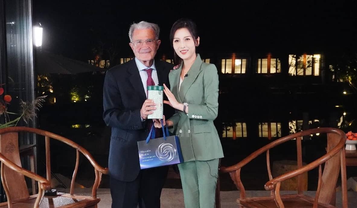 朱梓橦与罗马诺·普罗迪对话